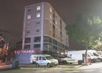 Kocaeli’de kuşkulu mevt: 6’ncı kattan düşen 19 yaşındaki Üveys hayatını yitirdi