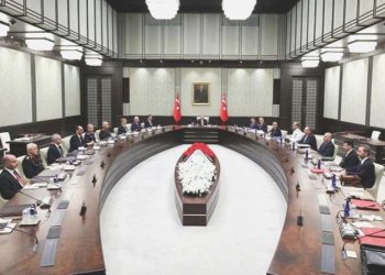 Kritik MGK toplantısı bugün: 2 kumandan son kere katılacak