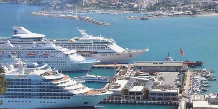 Kruvaziyer yolcu sayısında rekor bekleniyor