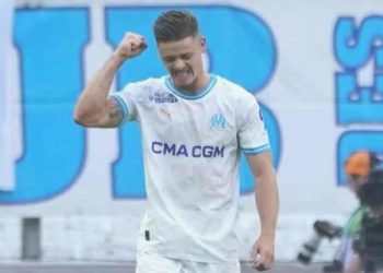 Marsilya açılışı 3 puanla yaptı!