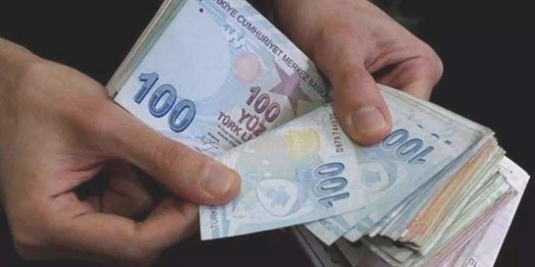 Memurlar taleplerini açıkladı: Her 3 ayda bir artırım