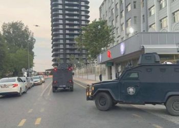 Mersin’de FETÖ’ye operasyon: 9 gözaltı kararı