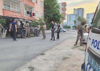 Mersin’de sabaha karşı ‘tefeci’ operasyonu: 2 gözaltı