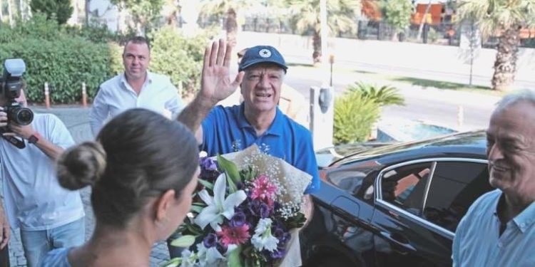 Narlıdere Belediye Lideri Ali Engin misyonuna döndü