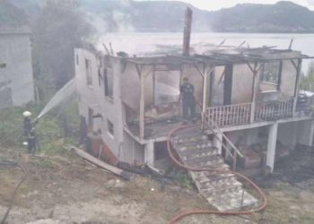 Samsun’da müthiş olay! Akaryakıt bidonunu ocağa düşürdü, feci formda can verdi…