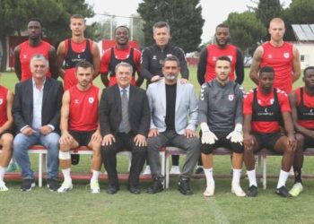 Samsunspor 10 yeni transferini tanıttı!