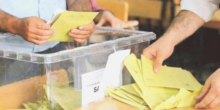 Seçim araştırması: Bu pazar seçim olsa hangi parti ne kadar oy alıyor?