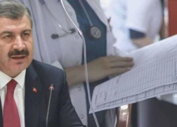 Sıhhat Bakanı Fahrettin Koca’ya orta kod reaksiyonu: Şiddet idare formu oldu