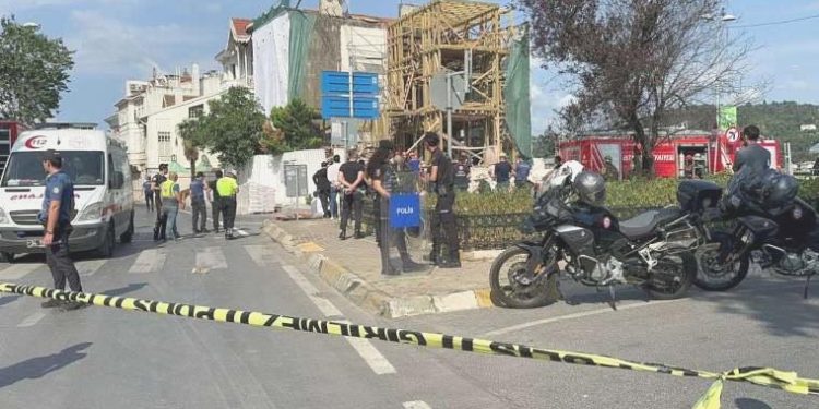 Son Dakika: Beşiktaş’ta bina çöktü: Mahsur kalan yurttaş kurtarıldı