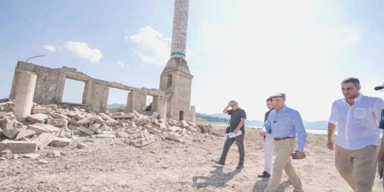 Tunç Soyer, Tahtalı Barajı’ndan su tasarrufu daveti yaptı