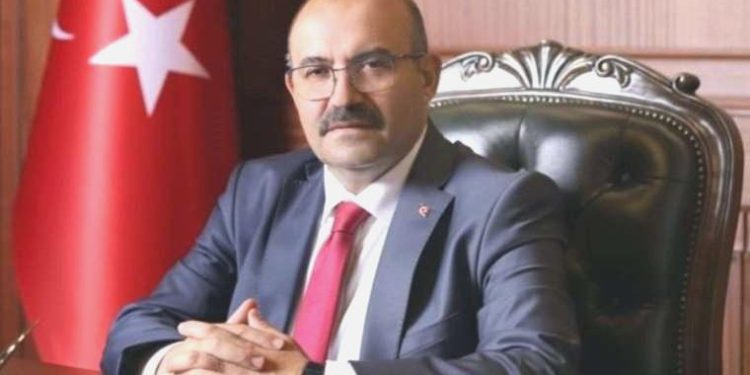 Yeni Balıkesir Valisi İsmail Ustaoğlu kimdir, nereli, kaç yaşında? İsmail Ustaoğlu hangi misyonlarda bulundu?