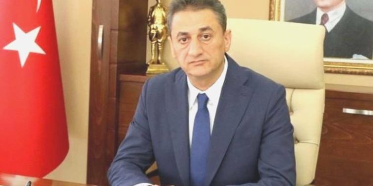 Yeni Bitlis Valisi Erol Karaömeroğlu kimdir, nereli, kaç yaşında? Erol Karaömeroğlu hangi misyonlarda bulundu?