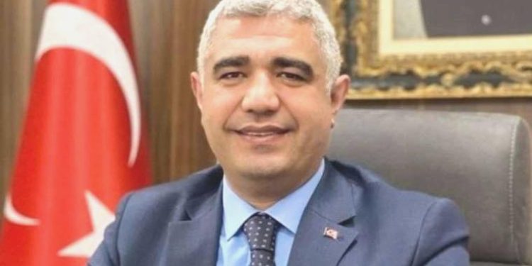 Yeni Düzce Valisi Selçuk Aslan kimdir, nereli, kaç yaşında? Selçuk Aslan hangi misyonlarda bulundu?