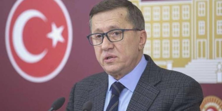 YETERLİ Partili Lütfü Türkkan’dan Faik Öztrak’a reaksiyon: ‘Bunun için parti kurmadık’