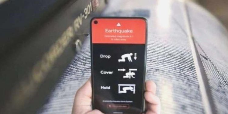 Zelzele ihtar sistemi nedir, nasıl etkinleştirilir? Android ve İOS zelzele ikaz sistemi nasıl açılır?