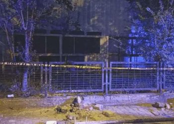 Zincir markette klima patladı: Bakım emekçisi ağır yaralandı