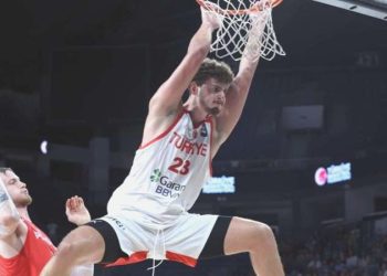 12 Dev Adam, Olimpiyat Elemeleri için alana çıkıyor!