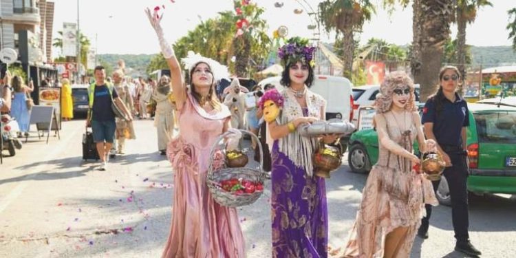 2557 yıllık gelenek Seferihisar’da yine canlandı