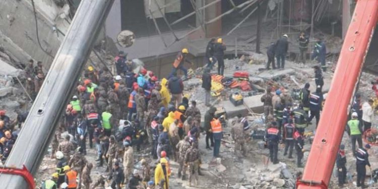 89 bireye mezar olmuştu… Galeria Sitesi’nin müteahhitleri için istenen ceza aşikâr oldu