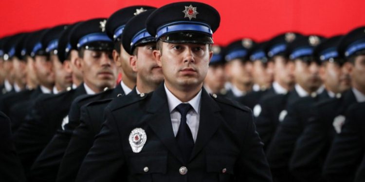Bakan Yerlikaya açıkladı: EGM binlerce polis alımı yapacak!
