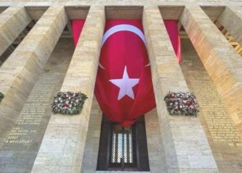 ABB’nin ‘Anıtkabir silüetine cami’ açıklaması sonrası Tezcan sürece reaksiyon gösterdi: Anıttan ibaret değil