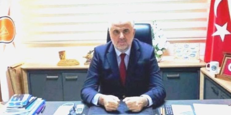 AKP Ayvalık İlçe Lideri Ali Gür istifa etti: Gönül birliğiyle aldığımız karar sonucu