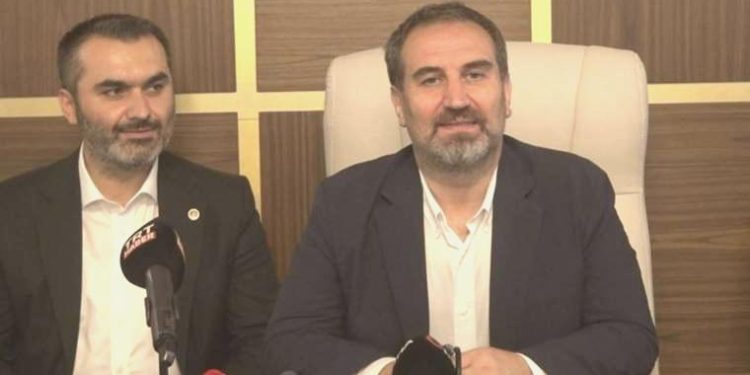 AKP’den mahallî seçim için ‘işbirliği’ açıklaması: Yer yer birlikte, yer yer ayrı!