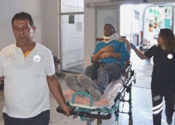 Aksaray’da emekçi servisleri çarpıştı: 13 yaralı