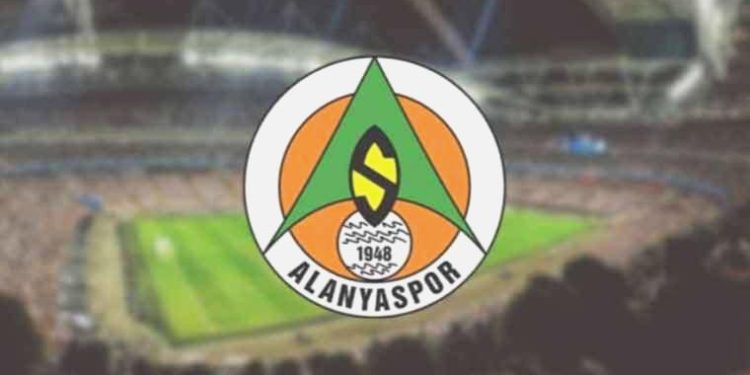 Alanyaspor’da iki isimle yollar ayrıldı!