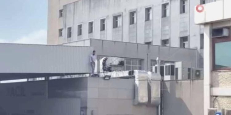 Arabasının anahtarı kayboldu, intihar teşebbüsünde bulundu!