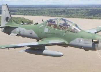 Askeri müdahaleye karşı Nijer’e savaş uçağı gönderdiler