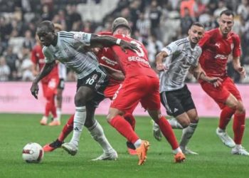 Beşiktaş kendi meskeninde kayıp: Beşiktaş 1-1 Pendikspor