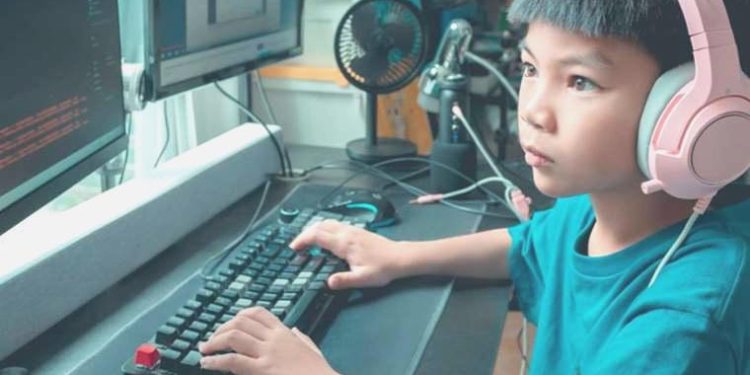 Bilgisayar oyunu oynarken siber hatalılardan korunmak için yapmanız gerekenler nedir? Bilgisayar oyunlarında güvenliğinizi nasıl sağlarsınız?