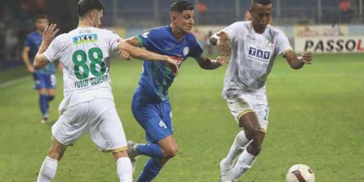 Çaykur Rizespor 10 kişi puan almasını bildi!