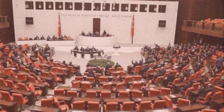 CHP’li Kara taşeron emekçilerin meselelerini Meclis’e taşıdı