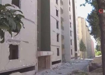 Doğukent zelzele sonrası ‘hayalet kente’ döndü: ‘Çocuk sesleri bitti’