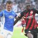 Eintracht Frankfurt galibiyet ile başladı