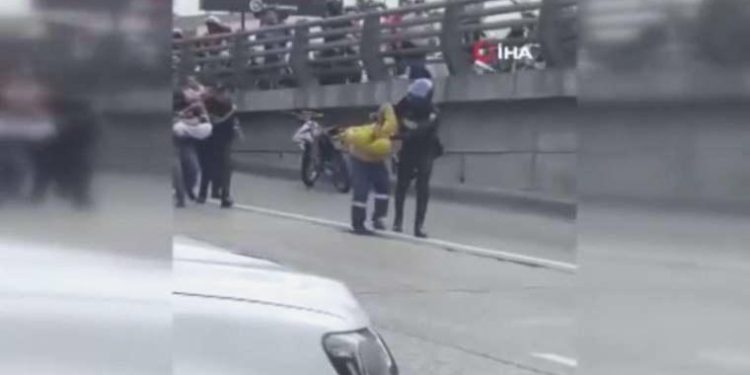 Ekvador’da lider adayı Sonnenholsner’in bulunduğu restoranda silahlı hücum