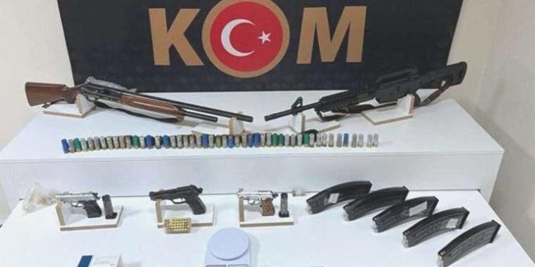 Elazığ’da ‘silah kaçakçılığı’ operasyonu
