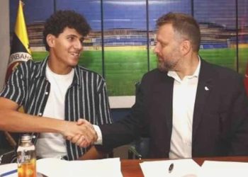 Fenerbahçe’den bir transfer daha! Omar Fayed resmen açıklandı!