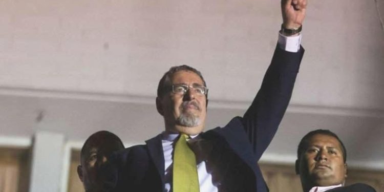 Guatemala seçimlerini solcu Arevalo kazandı