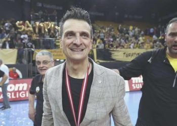 Guidetti, Türk yardımcılarına vize çıkmamasına reaksiyon gösterdi