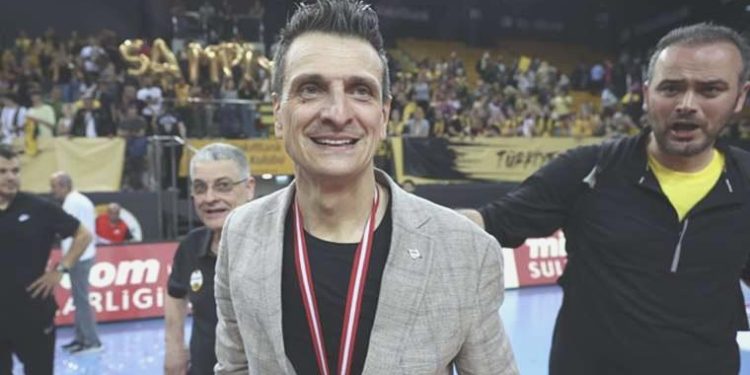 Guidetti, Türk yardımcılarına vize çıkmamasına reaksiyon gösterdi