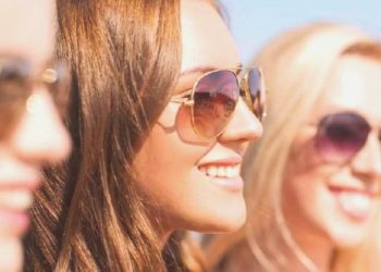 Güneş gözlüğünde hangi renk, ne vakit tercih edilmeli?