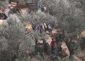 Hatay’da su tankeri şarampole devrildi: 2 meyyit