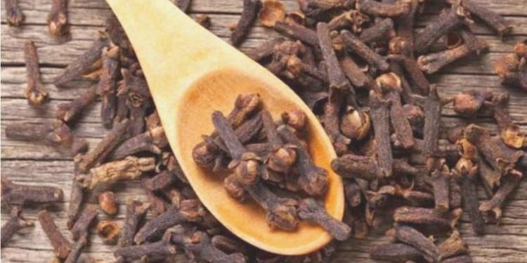 Her sıkıntıya deva: Karanfilin yararları nelerdir?