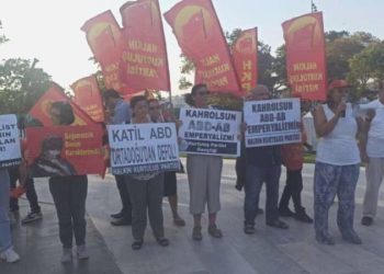 HKP’den ABD savaş gemisine: Yankee go gome!