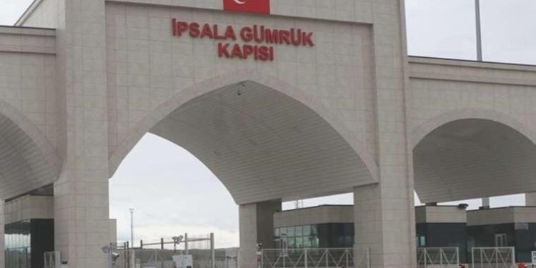 İpsala Hudut Kapısı, yangınlar nedeniyle geçişlere kapatıldı