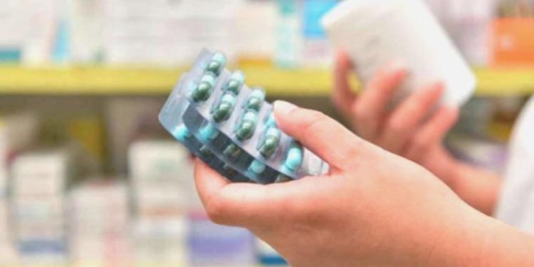 İthal ilaçta kriz: Astım, şeker, kalp ilaçları yok…