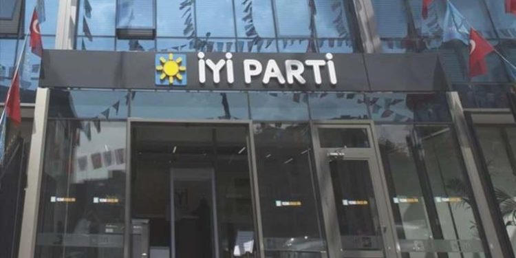 ‘İYİ Parti ittifak için CHP’den İzmir’i istiyor’ tezine Kavuncu’dan karşılık geldi